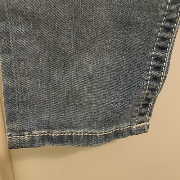 Miss Me Signature Skinny Jean Distressed Size 29 - Picture 4 of 16